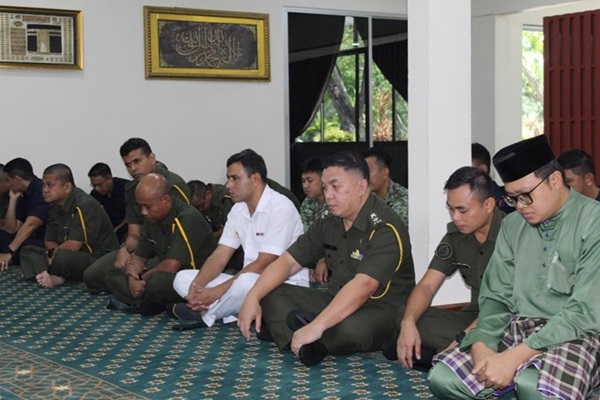 Hadir Selaku Tetamu Kehormat - Komandan Psukas Sekurity Unit.jpg