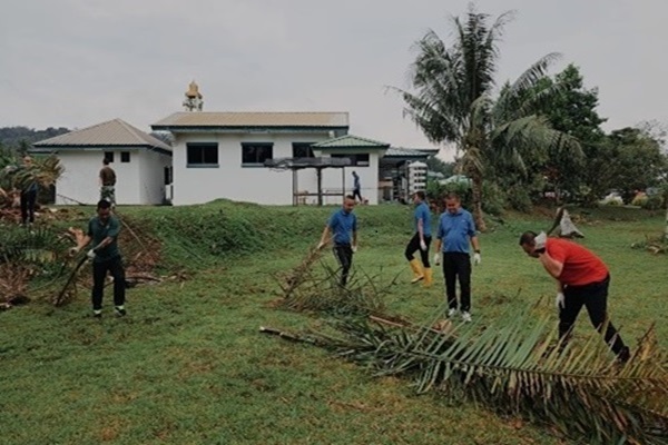 Sebahgian gambar aktiviti kempen kebersihan 1.jpg