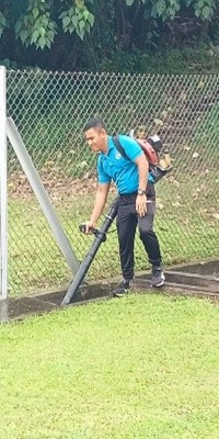 Anggota PSG membersikkan Kawasan luar dan dalam Masjid 2.jpg